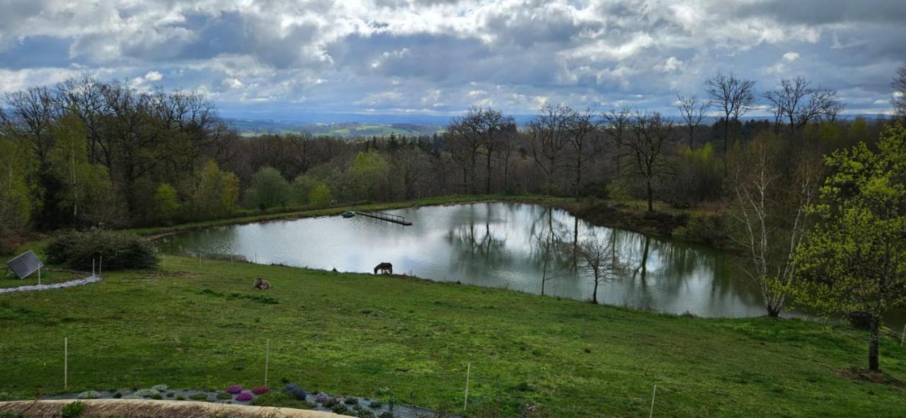 Les Bois De Saint Auvent Hotell La Geneytouse Exteriör bild